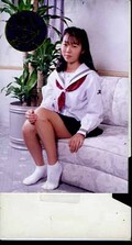 女子高生、過激オナニー 初美。太いの困っちゃう!(MA-08)